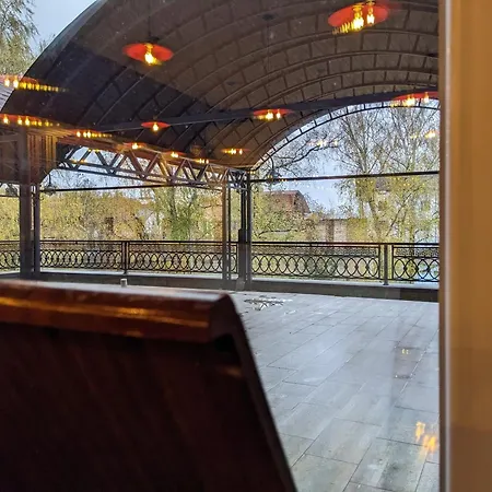 біля парку з бюветом мінеральної води Апартаменты Трускавец