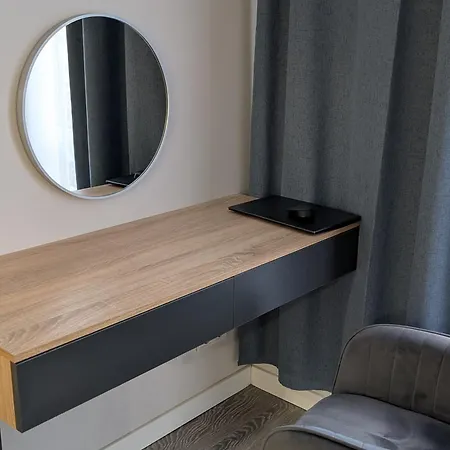 біля парку з бюветом мінеральної води Apartamento *