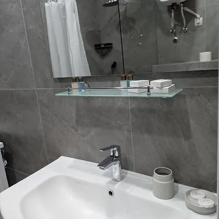 біля парку з бюветом мінеральної води Apartamento *